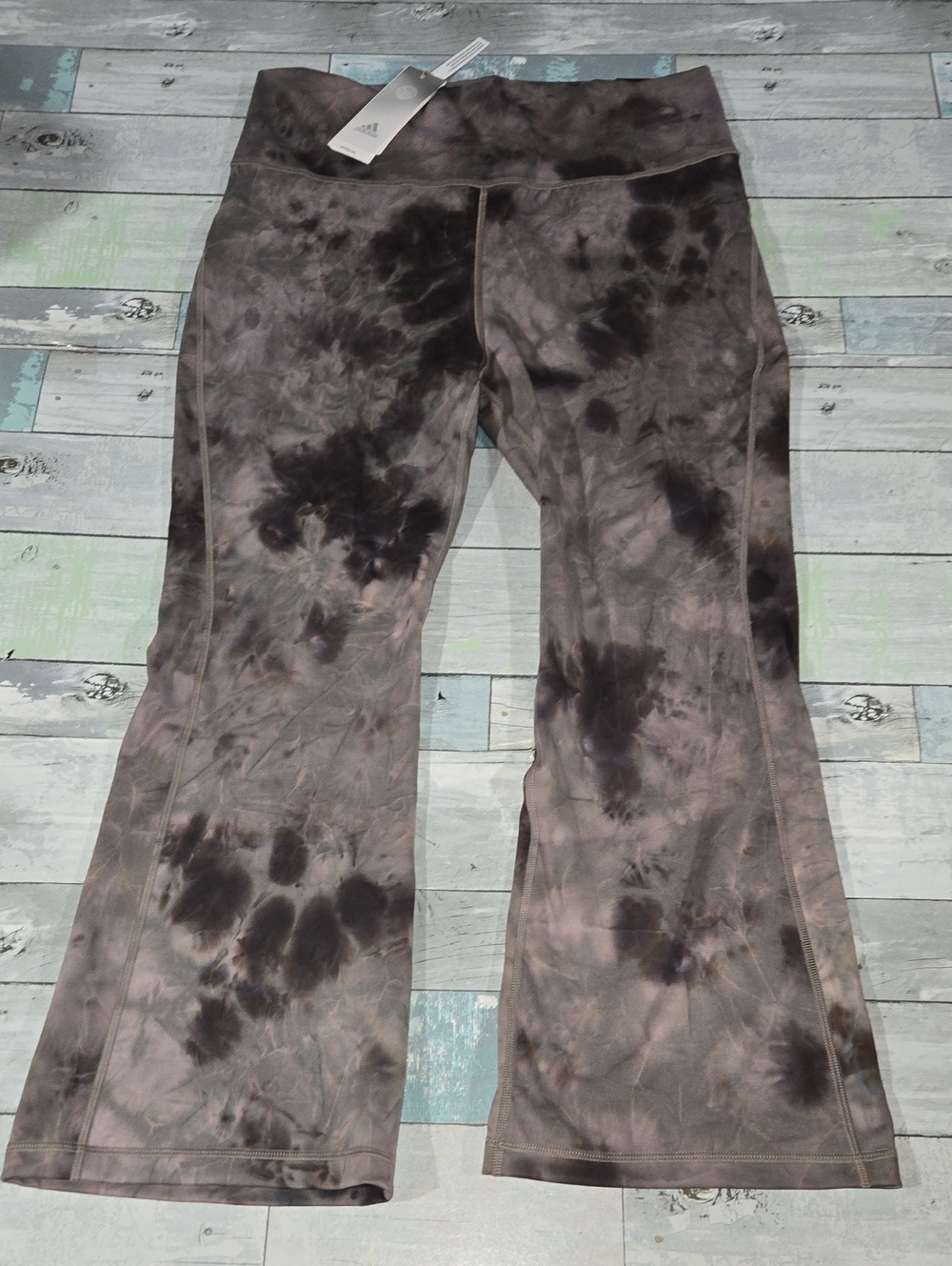 Adidas Tight Fit High Rise 7/8 Style Flare Pants Size XL NWT